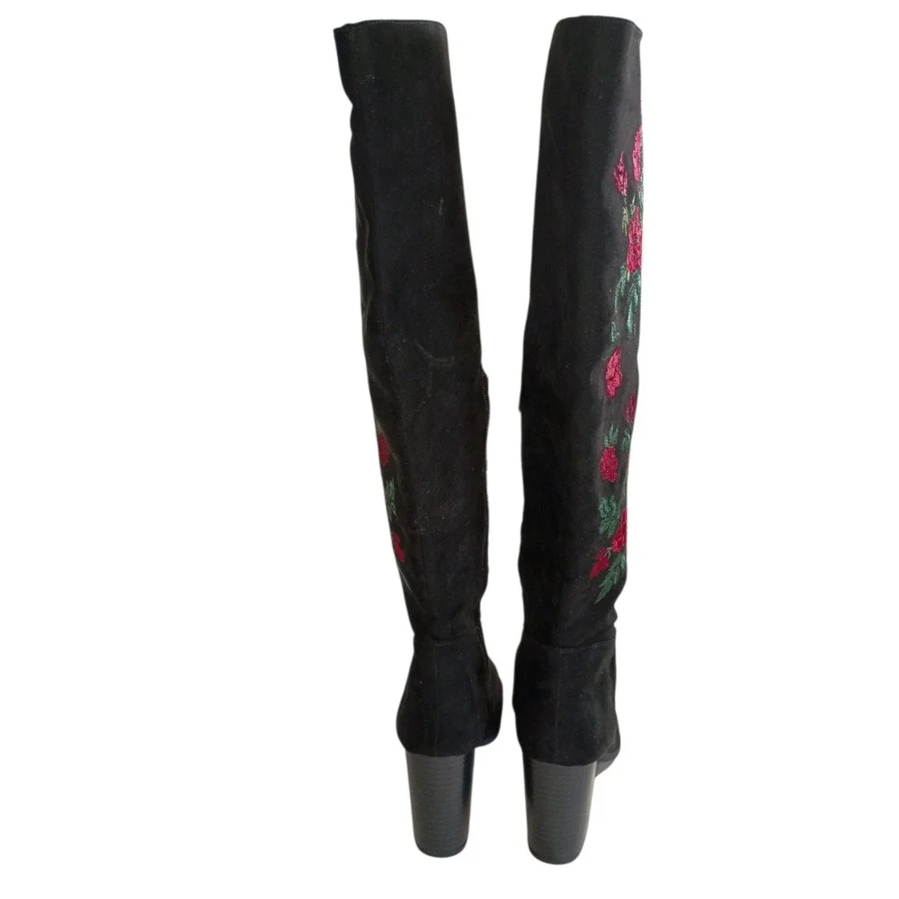 Libby Edelman Black Faux Suede Floral Embroidered Knee High Block Heel Boots 8.5